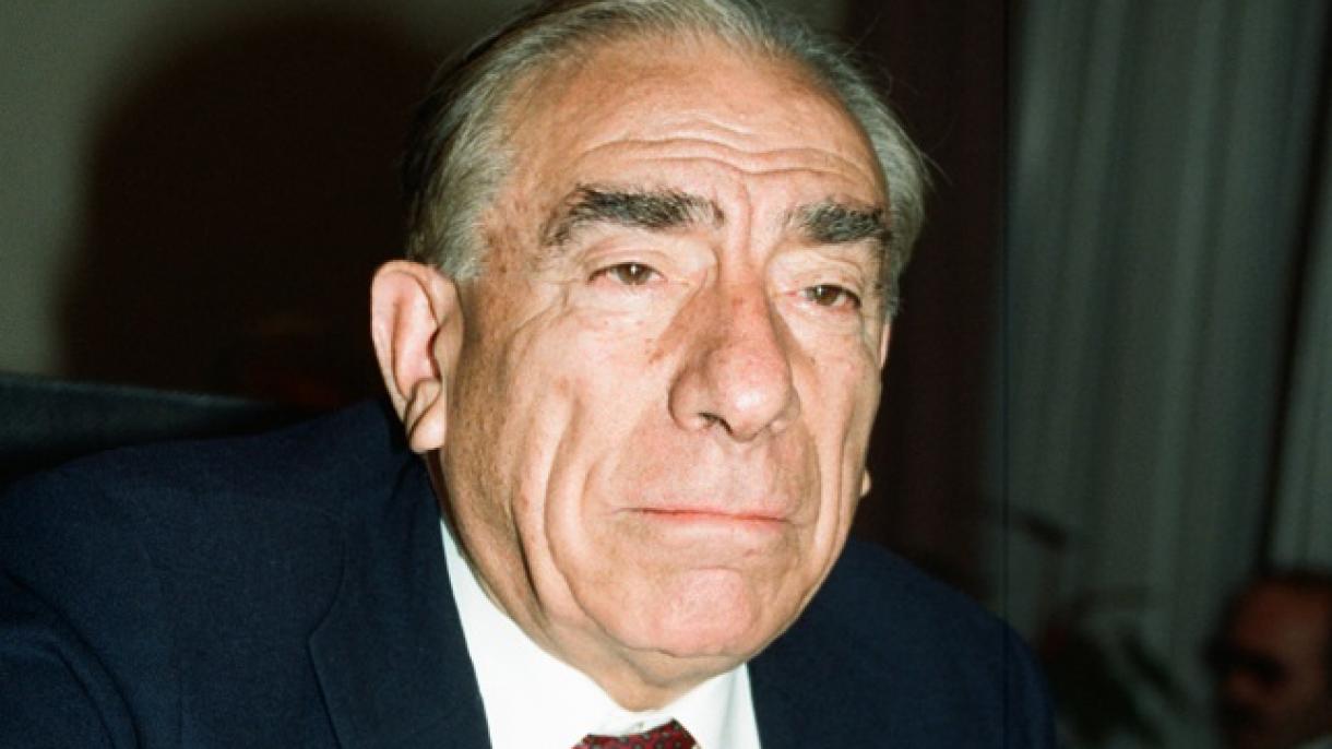 Alparslan Türkeş se conmemoró en el 21 aniversario de su fallecimiento