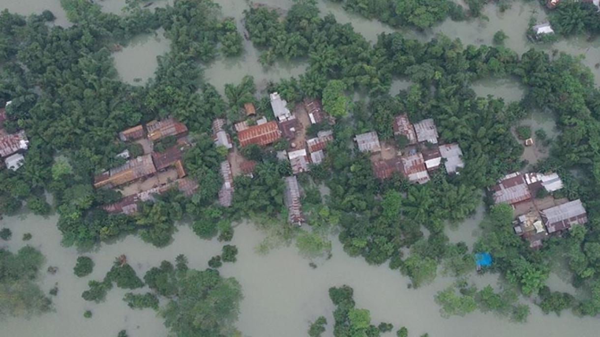 بنگلہ دیش، موسلا دھار بارشوں اور لینڈ سلائیڈنگ سے اموات اور زخمی ہونے کے حادثات