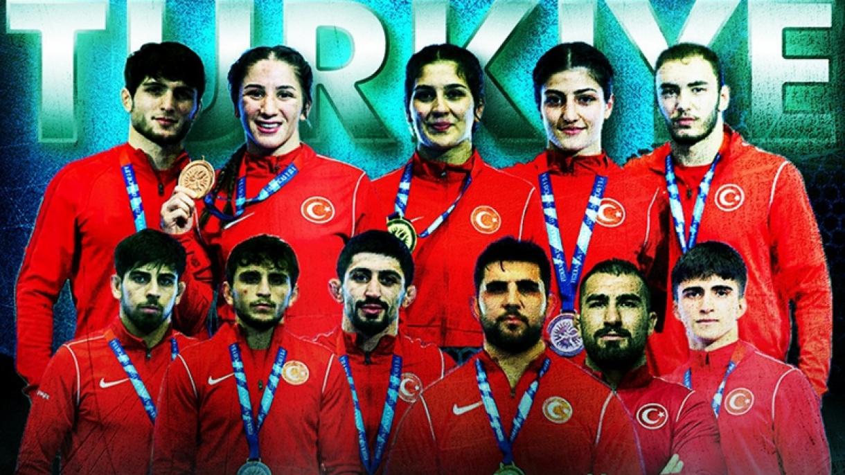 Türk Pälwanlary Bütindünýä Göreş Çempionadynda 11 Medal Aldy