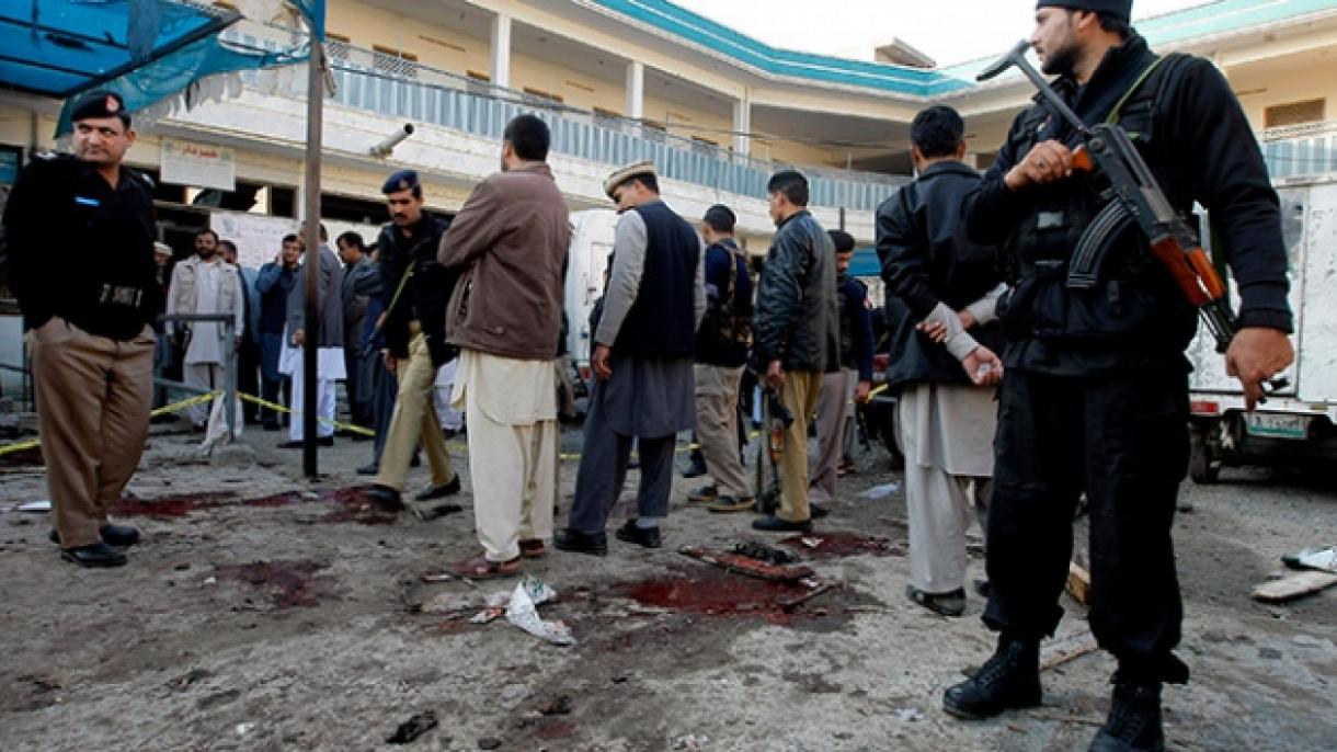 انفجار بمب در پاکستان 3 کشته و 32 زخمی بر جا گذاشت