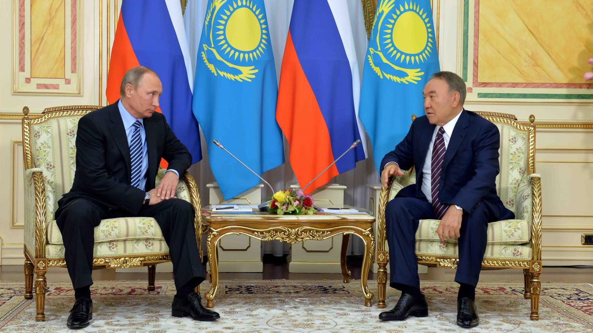 Putin Qozog'istonda Nazarboyev bilan uchrashdi