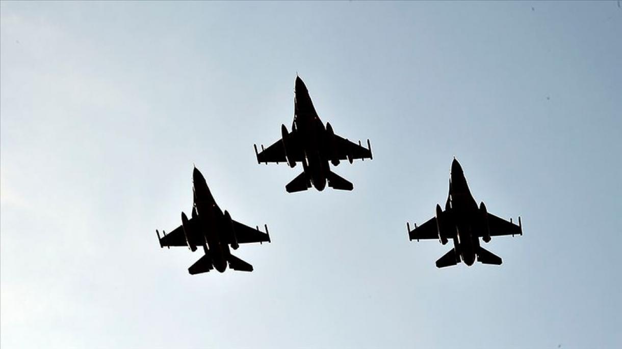 ترک F-16طیاروں کی آذری جنگی طیاروں کے ہمراہ مشترکہ پروازیں