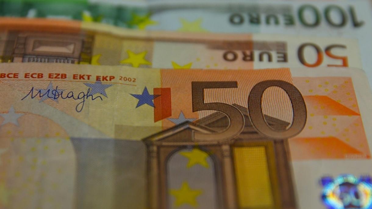 Dal 1° febbraio in Kosovo si utilizzera'  solo l'euro per i pagamenti in contanti