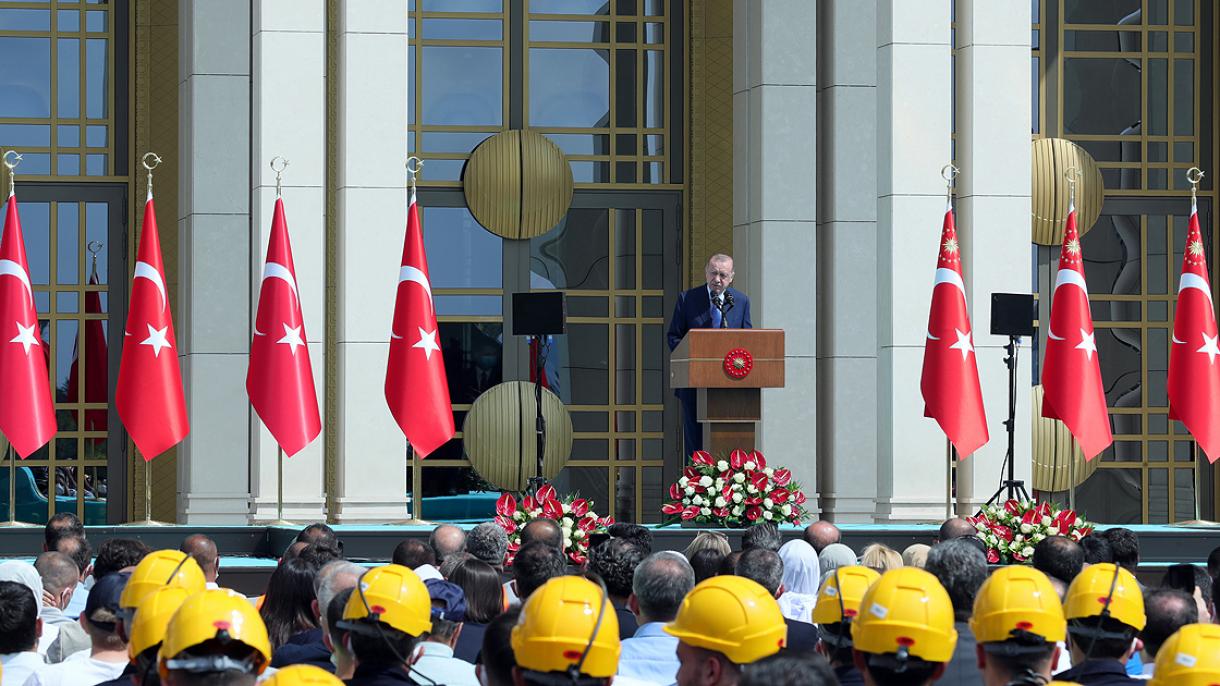بیانات اردوغان در ملاقات با کارگران در مجتمع ریاست جمهوری