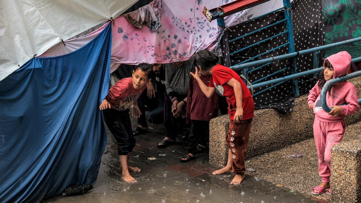 Hideg időjárás is nehezíti a gázai menekültek helyzetét