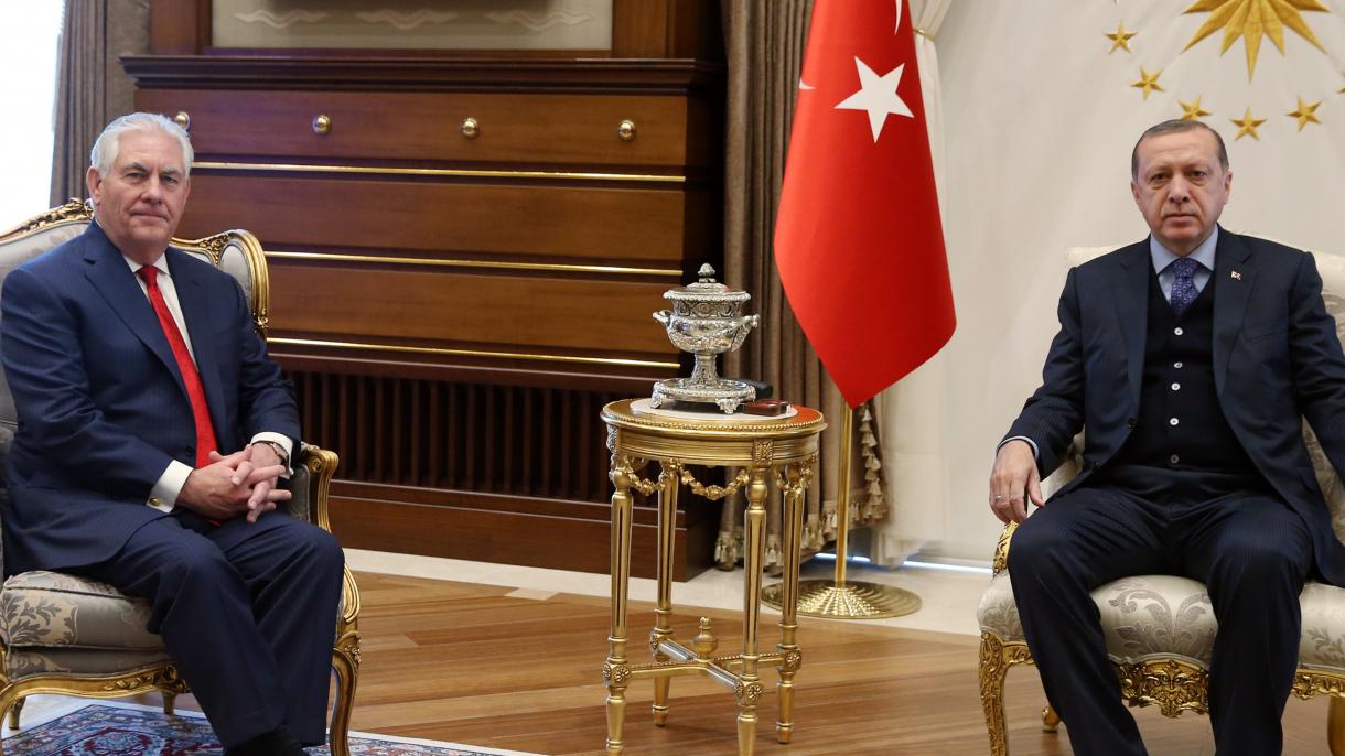 Comienzan las conversaciones oficiales de Tillerson en Ankara