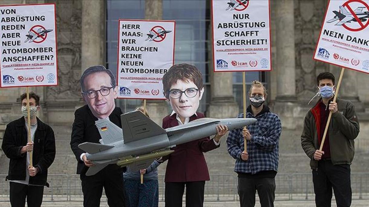 德国计划从美国购买可携带核武器的F-18战机遭抗议