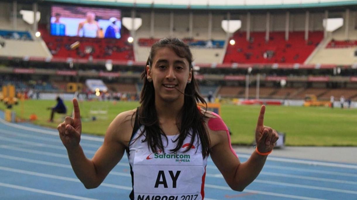 La atleta turca Mizgin Ay gana medalla de oro en el Campeonato Mundial de Atletismo