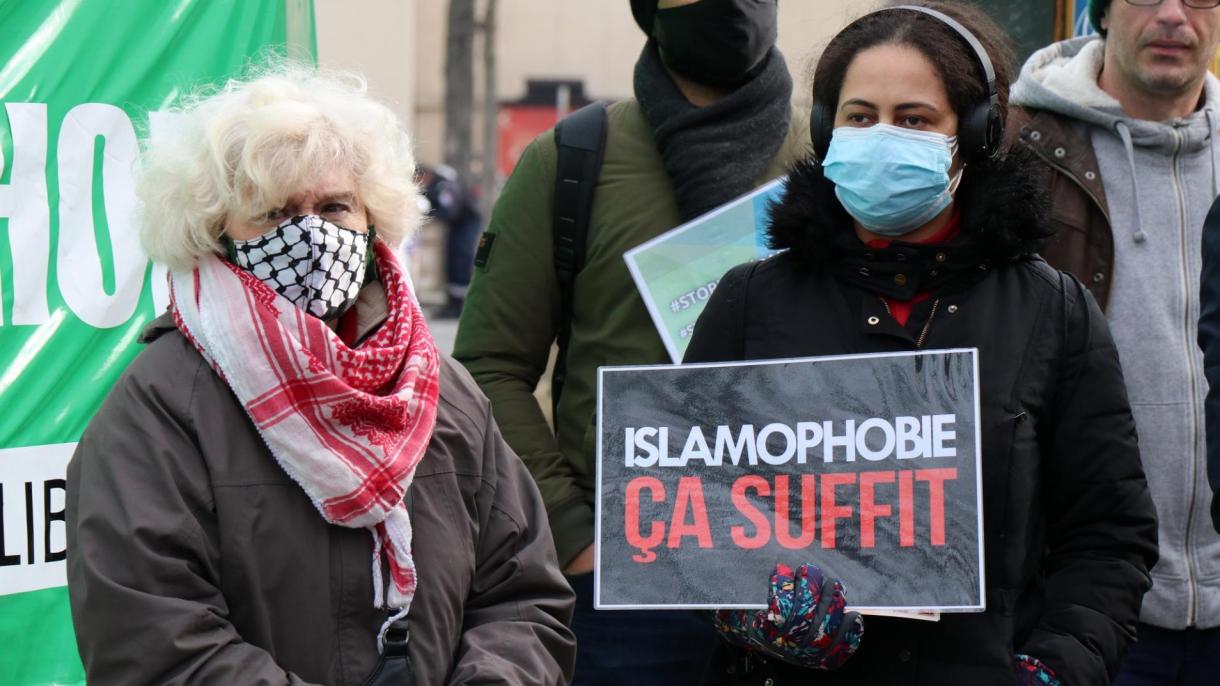 Διαδήλωση διαμαρτυρίας κατά της Ισλαμοφοβίας στη Γαλλία