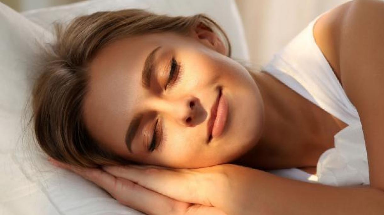 راه‌های طبیعی برای داشتن خوابی با کیفیت و برای احساس سرزنده بودن در طول روز