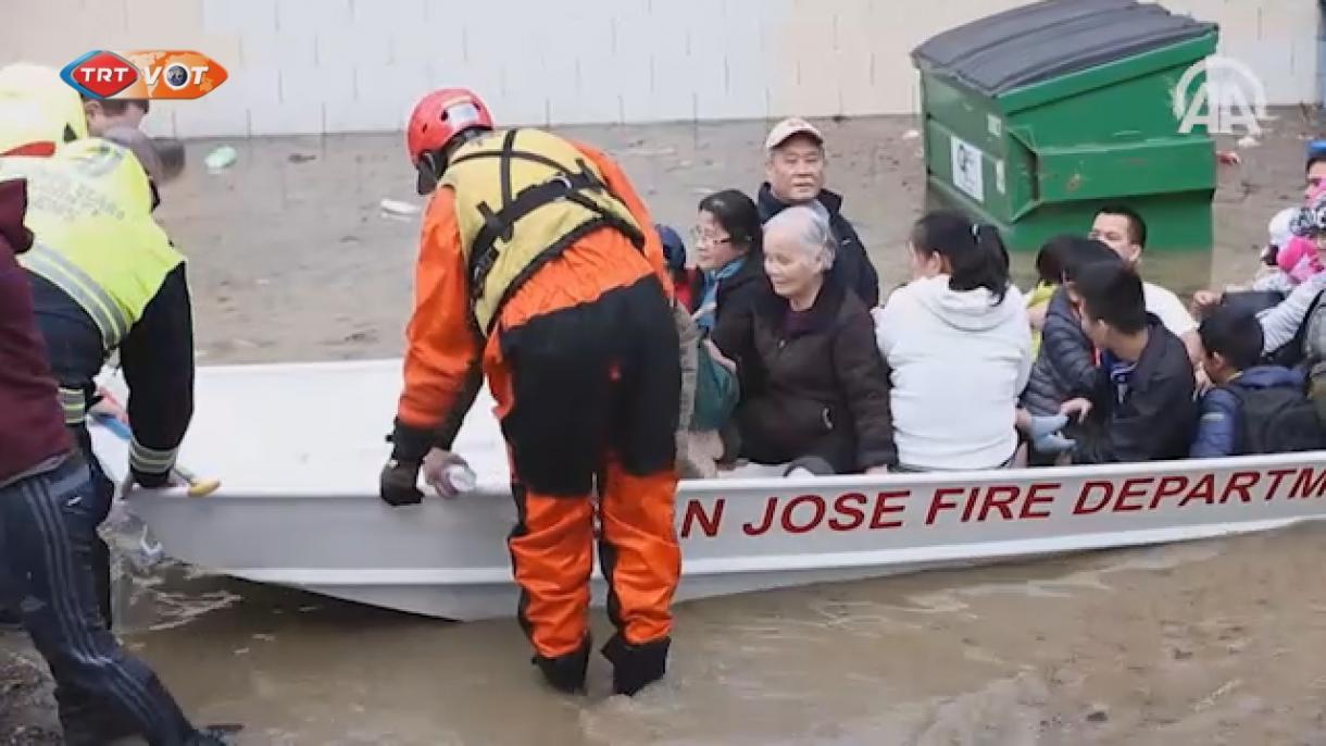 美国加州发生洪水 约2百人获救