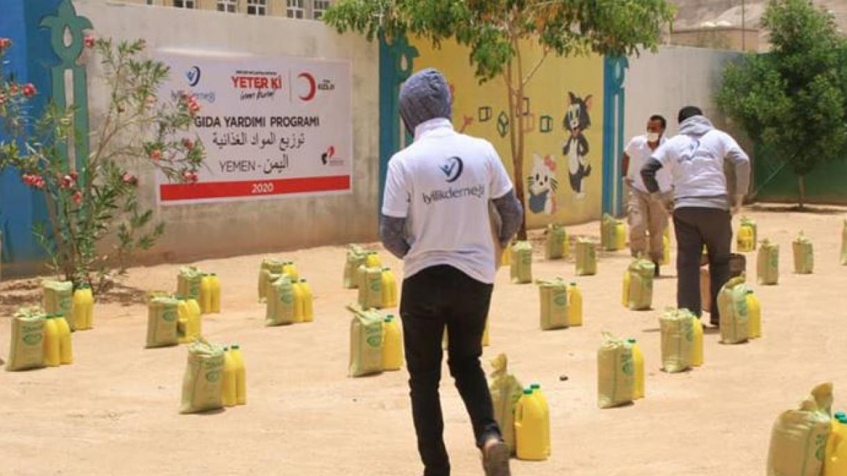 Επισιτιστική βοήθεια της Τουρκικής Ερυθράς Ημισελήνου προς ανάπηρους στη Υεμένη