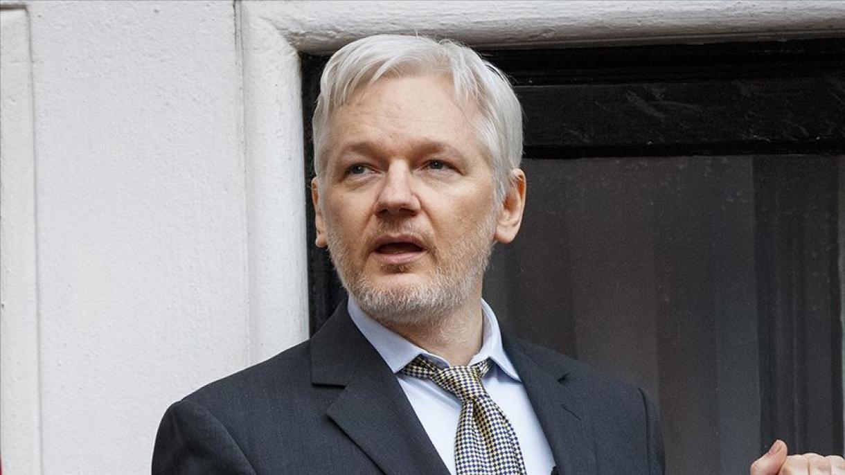 México ofrece asilo político a Assange