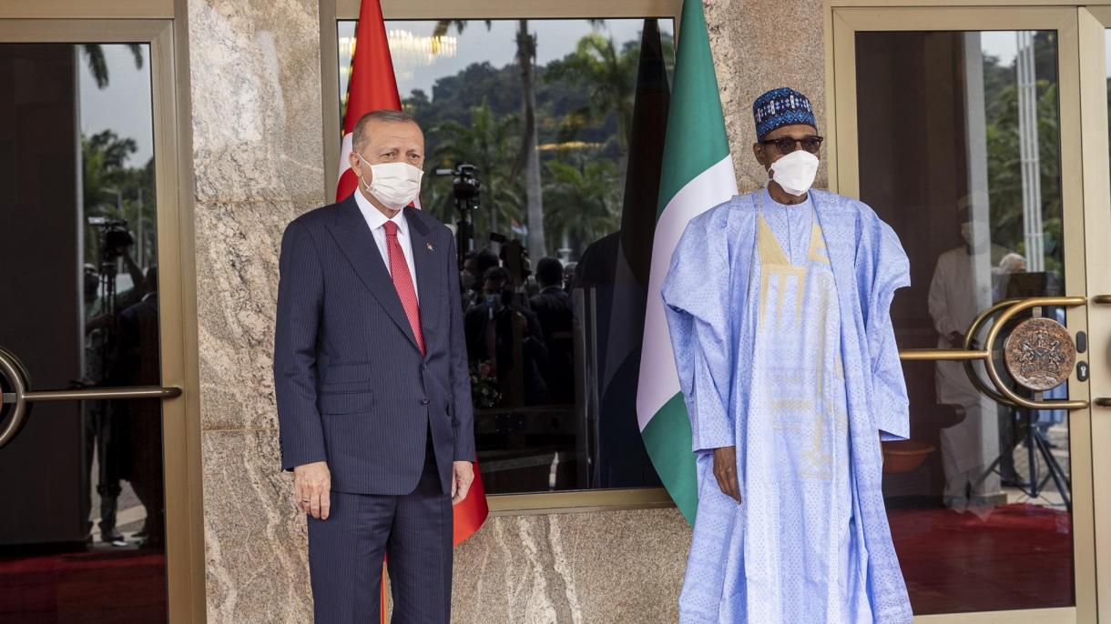 Prezident Erdoʻgʻan Nigeriyada rasmiy marosim bilan kutib olindi