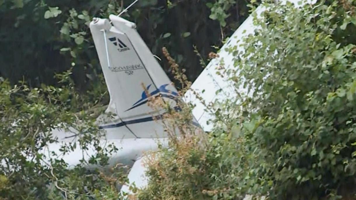 黎巴嫩一民用训练飞机坠毁