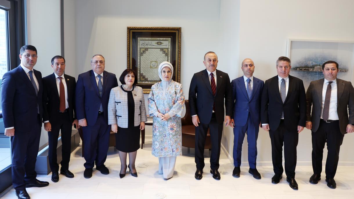 Emine Erdogan Azerbaýjanyň Milli mejlisiniň başlygy Gafarowa bilen duşuşyk geçirdi