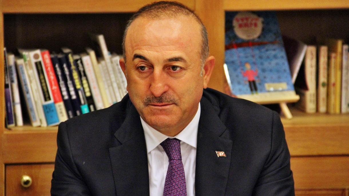 Çavuşoğlu continua a mediar a crise do Qatar