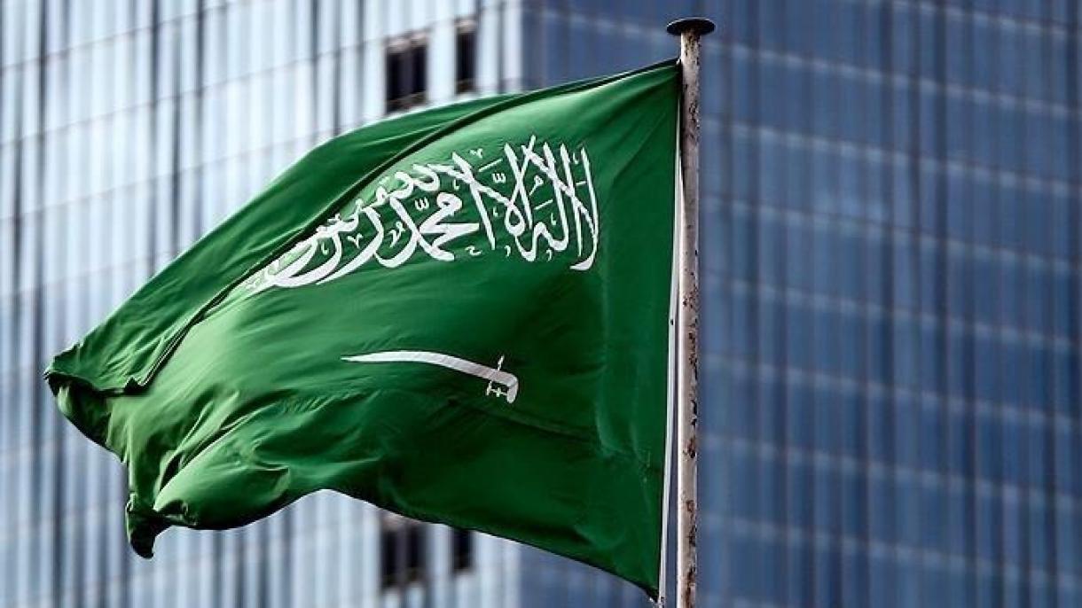 Сауд Арабия туристтерди кабыл ала баштайт