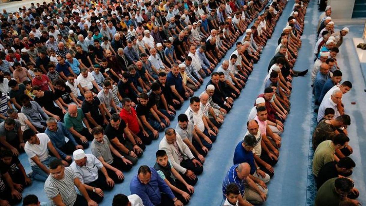 El mundo islámico celebra la Fiesta del Sacrificio, Eid al-Adha