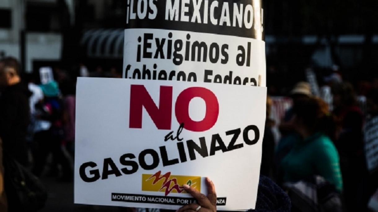 Gobierno mexicano declara medidas de apoyo social contra alza de gasolina