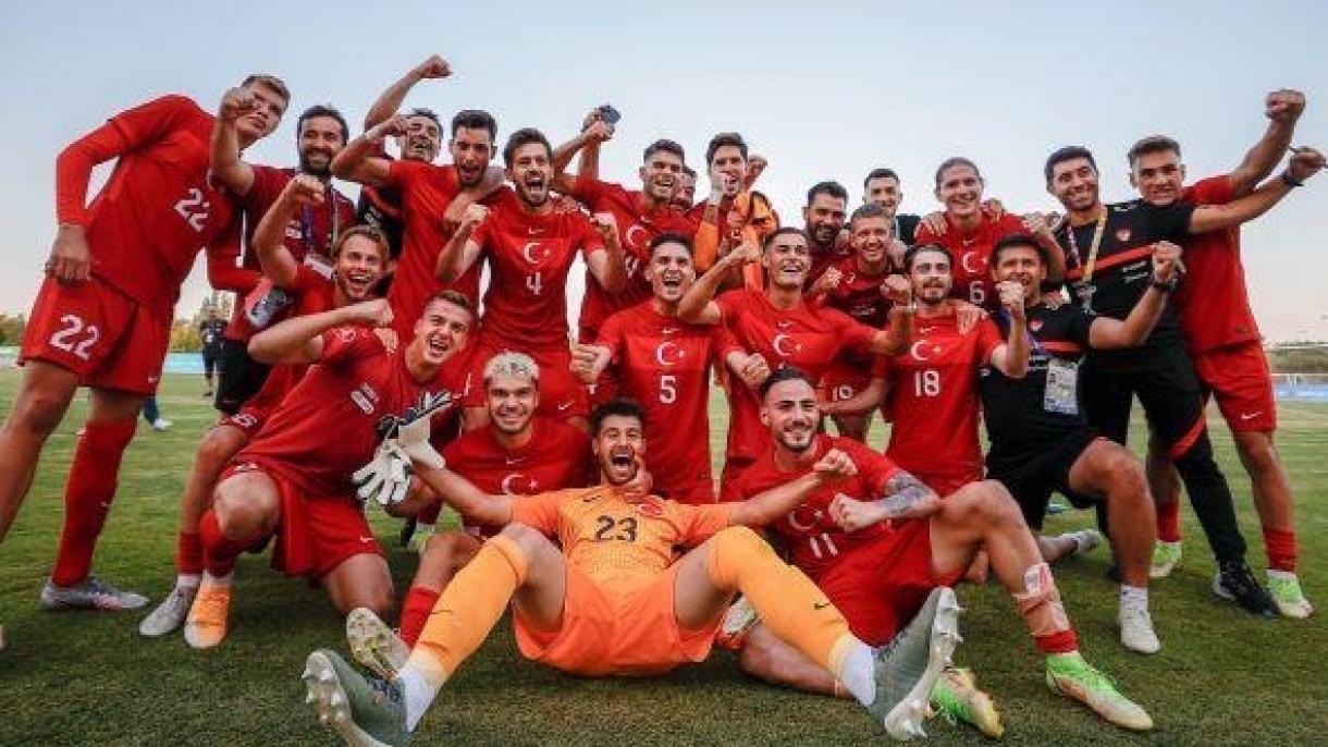 تیم ملی فوتبال زیر 23 سال ترکیه بر سکوی قهرمانی مسابقات همبستگی کشورهای اسلامی ایستاد