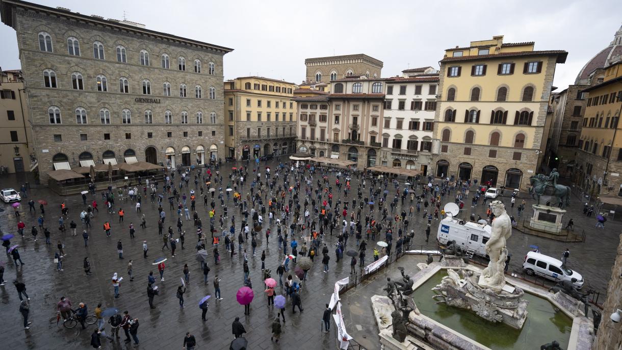 Italia, coronavirus: 99 morti, minimo dal lockdown
