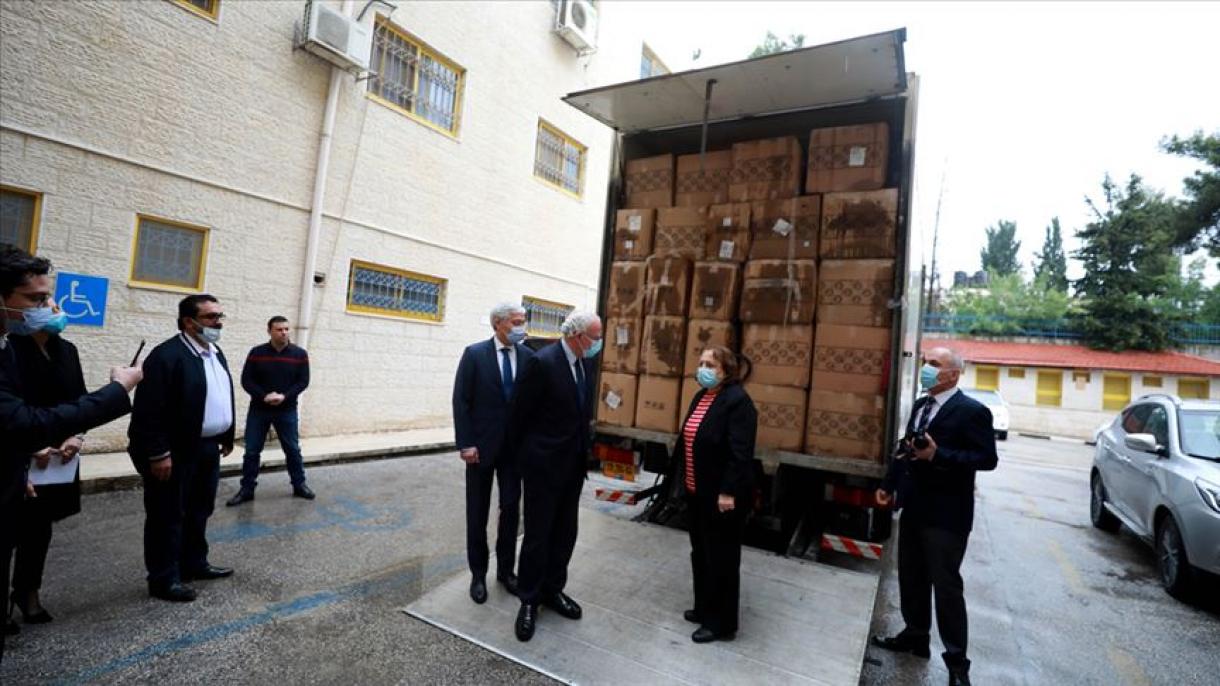 La ayuda medical de Turquía fue recibida en Palestina con ceremonia