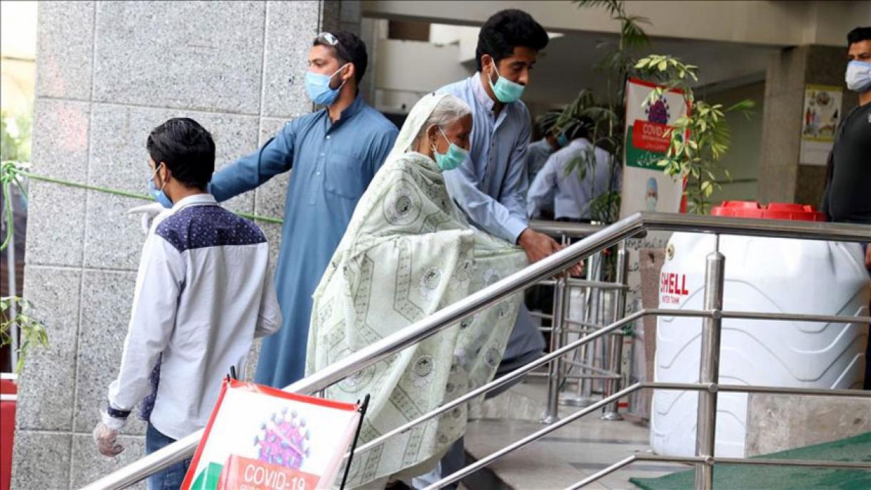 پاکستان میں گزشتہ 24 گھنٹوں کے دوران کورونا وائرس کے 1704 کیس، 82 اموات