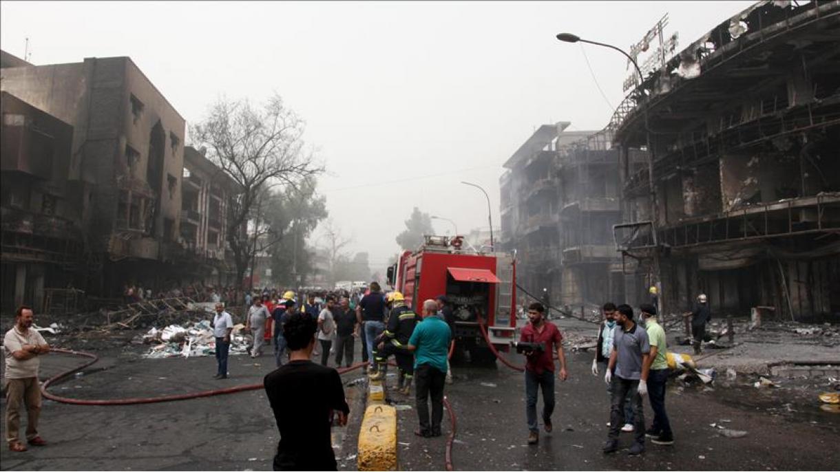 Carro-bomba mata 9 em Bagdá