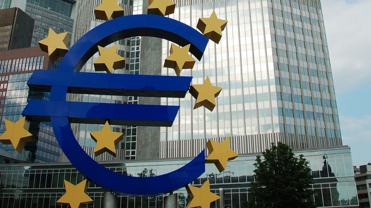 El Banco Central Europeo sube la tasa de interés en 50 puntos básicos a 3,5%