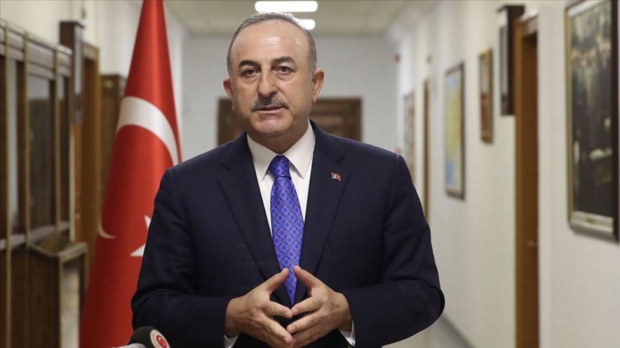 Mövlud Çavuşoğlu maltalı həmkarı ilə görüşüb