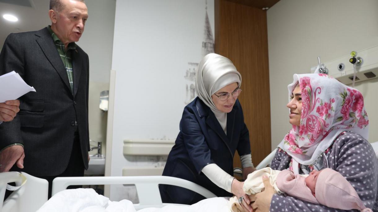 Erdoğan Depremzede Hastane ziyareti.jpg