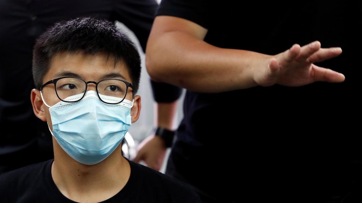 香港法院：黄之锋被判入狱13.5个月