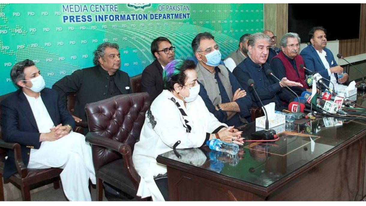وزیراعظم عمران خان کا ایوان سے اعتماد کا ووٹ لینے کا فیصلہ، وفاقی وزرا ءکی پریس کانفرنس