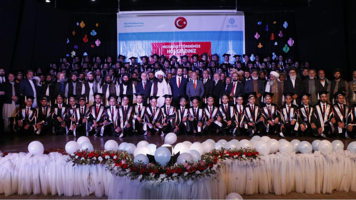 برگزاری مراسم فارغ‌ التحصیلی دانش آموزان دبیرستان بنیاد معارف ترکیه در افغانستان