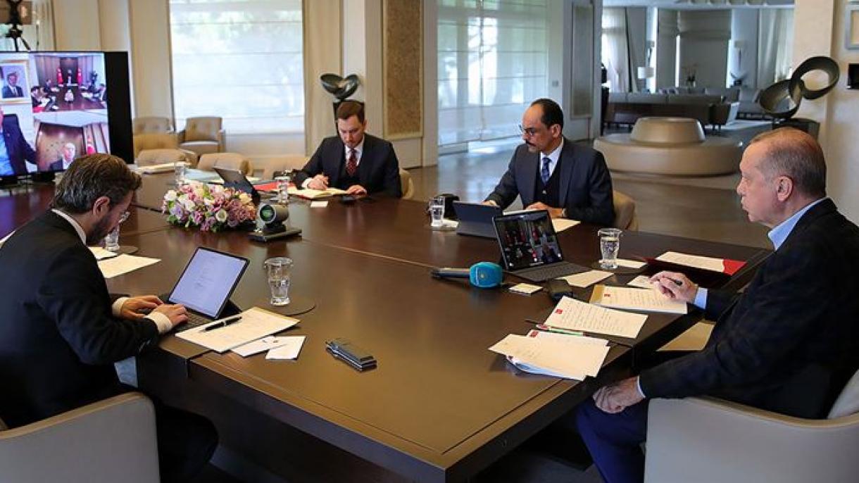 اردوغان ناظیرلر کابینه عضو‌لری ایله توپلانتی کئچیردی