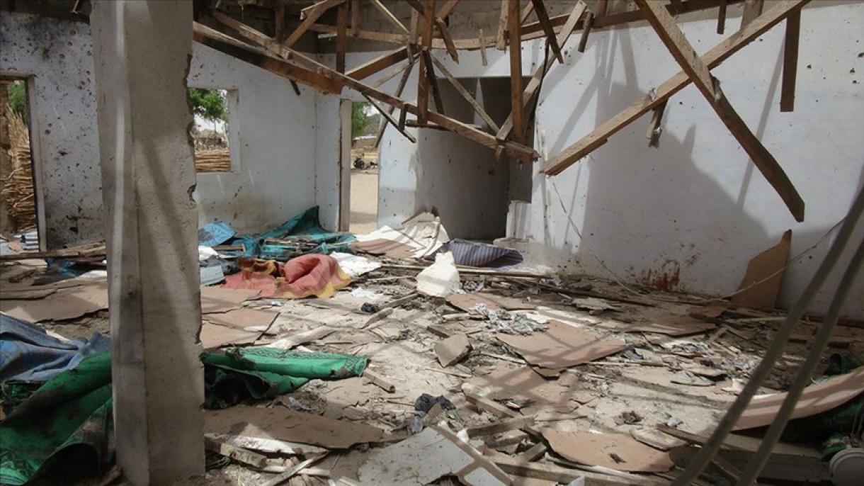 В Нигерия рухна триетажна църква...