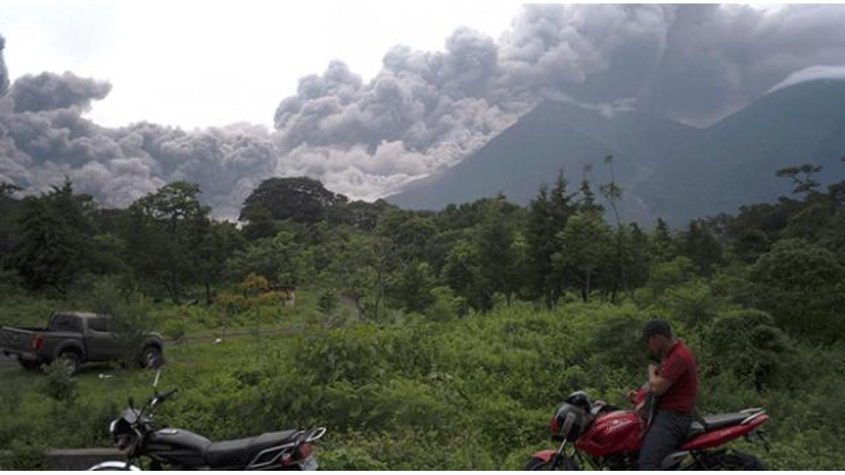 Kitört a Fuego vulkán Guetamalában