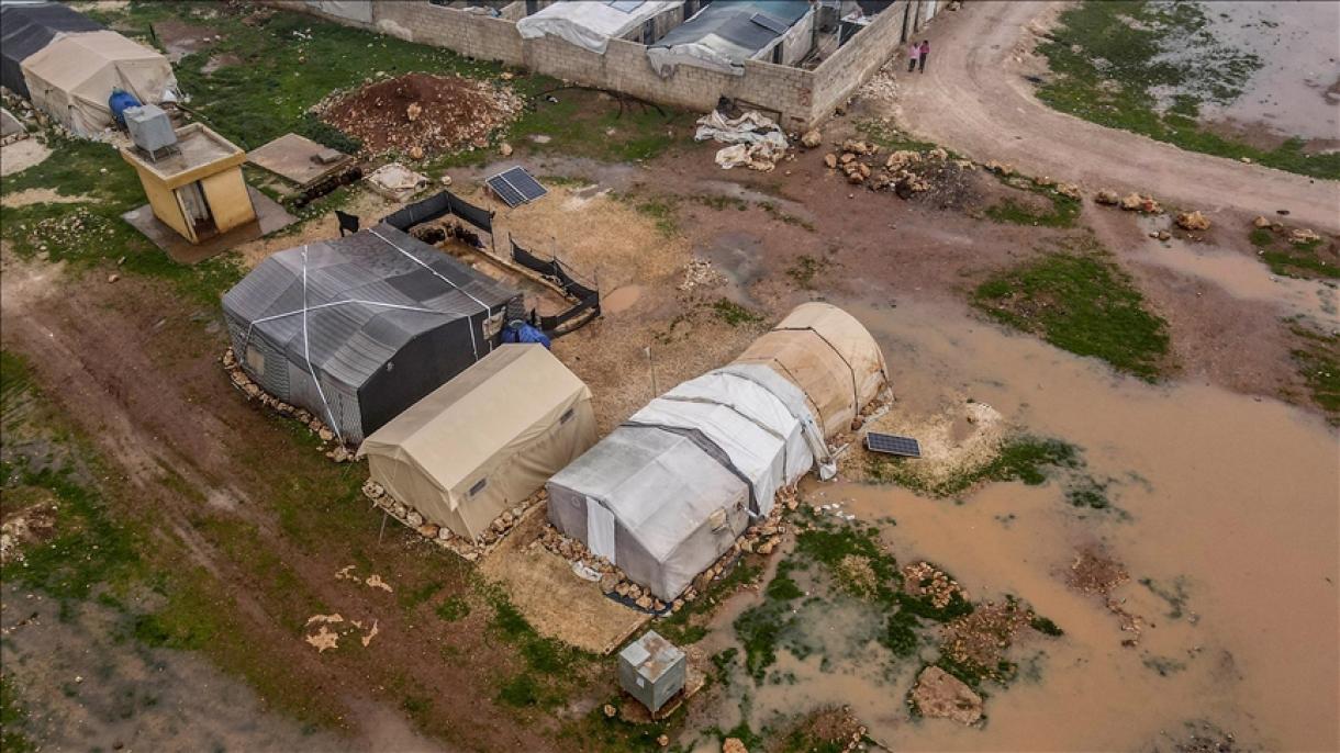 باراش شدید باران در ادلب سوریه چادرهای پناهجویان را زیر آب برد