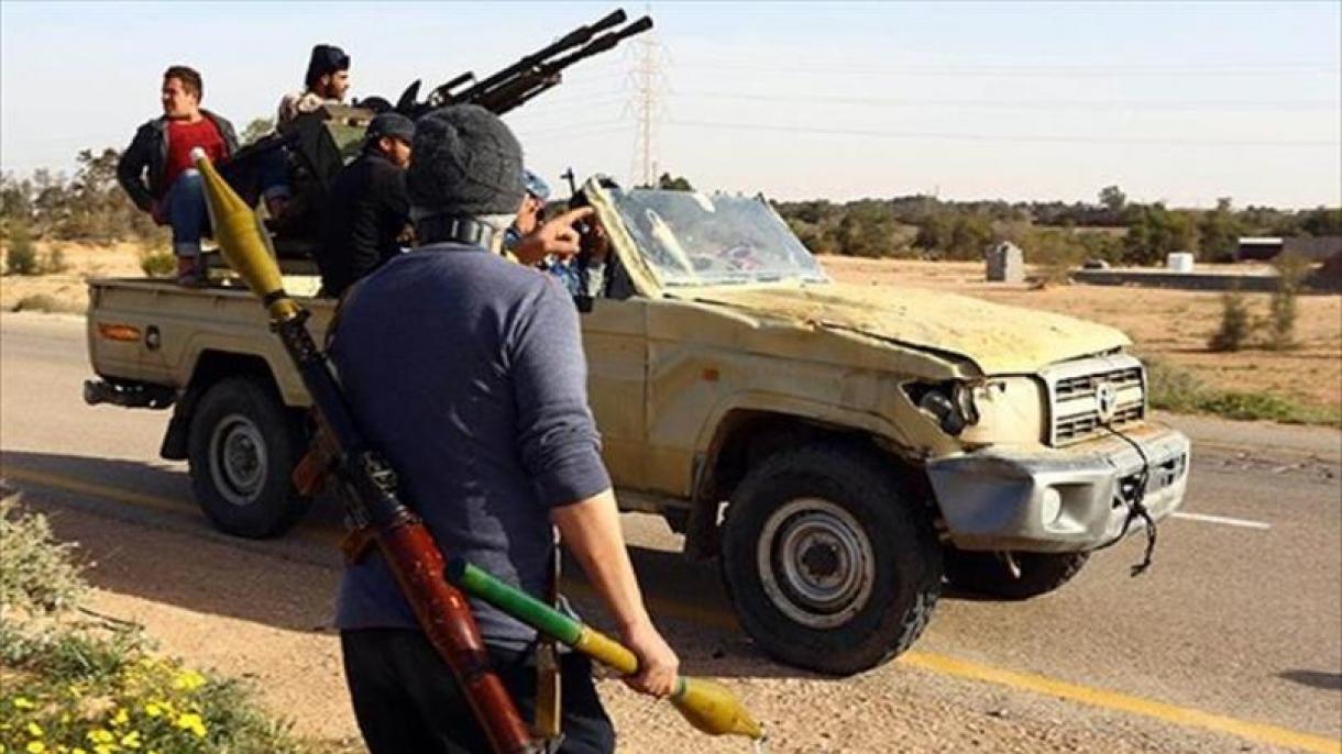 Libia: sale tenzione, avanza esercito di Haftar verso Tripoli