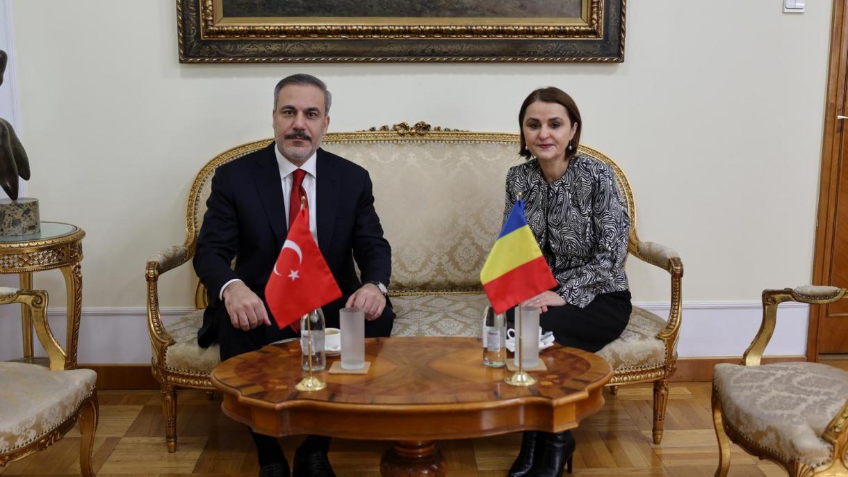 Ministrul Fidan a susținut o conferință de presă cu omologul său român Luminița Odobescu