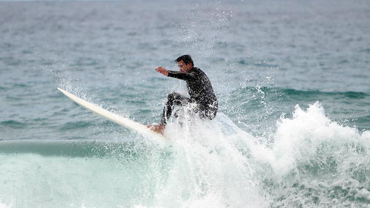 Creada la primera selección turca de surf