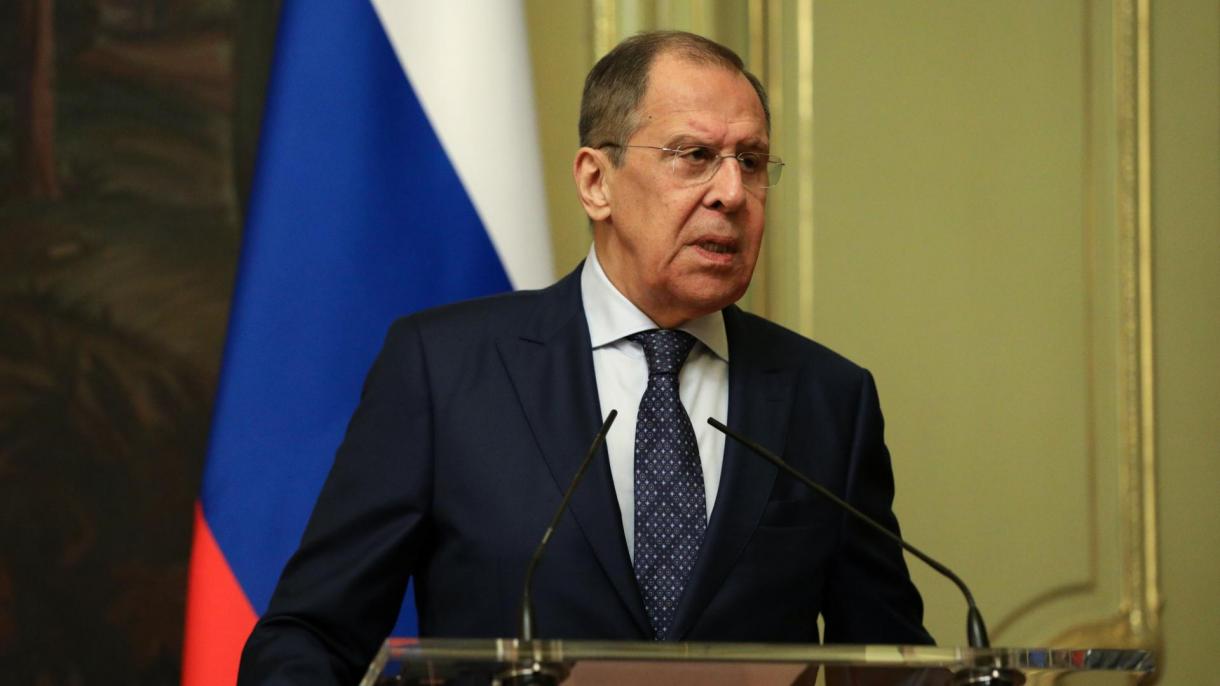 Lavrov: Oroszország felfüggeszti NATO-képviseletének tevékenységét