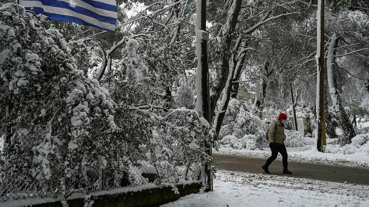 Kedvezőtlen időjárás sújtja Görögországot