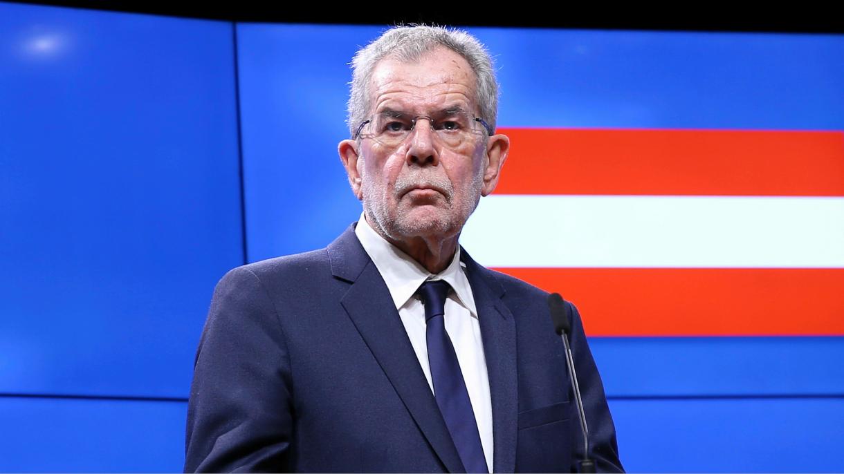 奥地利总统支持女性包头巾