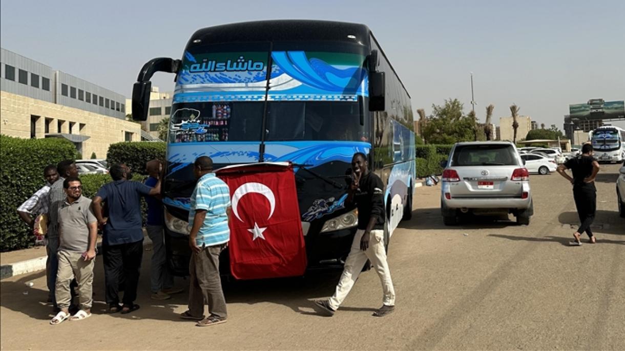 土耳其撤离在苏丹的公民