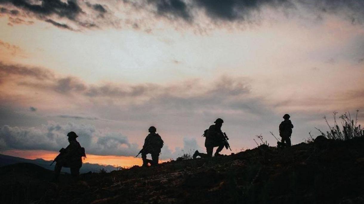 Παραδόθηκαν στις αρχές 2 τρομοκράτες της PKK