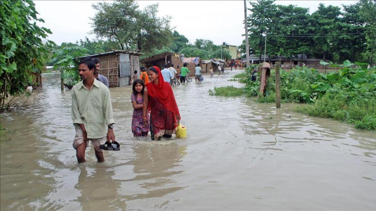 尼泊尔洪灾中至少117人死亡
