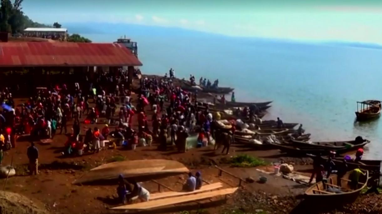 افزایش شمار قربانیان حادثه واژگونی قایق در کنگو به 61 نفر