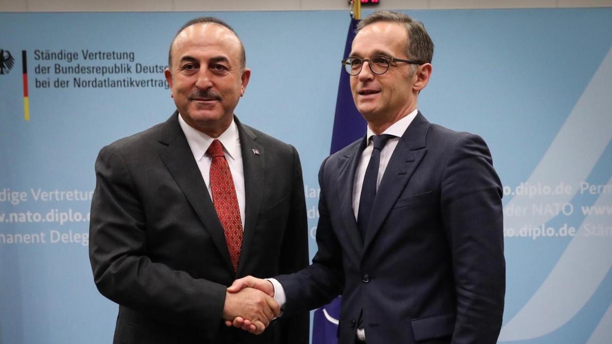 Brüsszelbe utazott Mevlüt Çavuşoğlu külügyminiszter a NATO-csúcs alkalmával